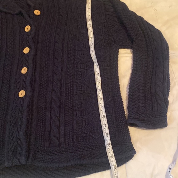 Women’s cotton LL Bean Navy cable knit cardigan sweater wood buttons size L - Picture 7 of 7